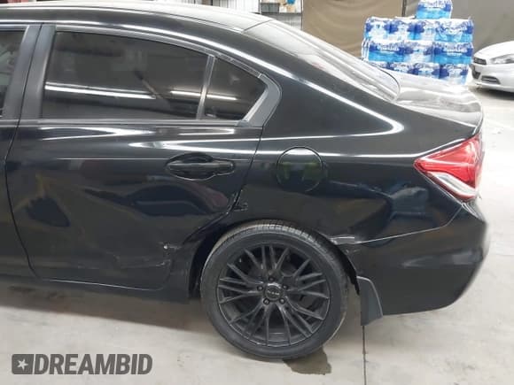 ✅ 2015 Honda Civic SE • VIN: 19XFB2F74FE119285 • Lot: 43412286. Listed on IAAI with 130,282 mi. Free auction sales archive from the USA and detailed vehicle history report at DreamBid. Image 6.