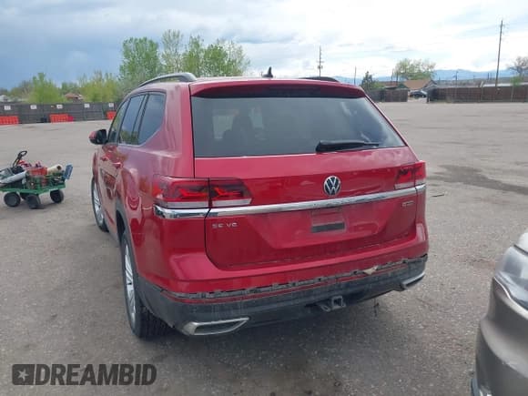 ✅ 2021 Volkswagen Atlas SE • VIN: 1V2HR2CAXMC574861 • Lot: 42139105. Listed on IAAI with 61,098 mi. Free auction sales archive from the USA and detailed vehicle history report at DreamBid. Image 16.
