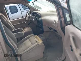 ✅ 1992 Ford Aerostar • VIN: 1FMDA11U6NZB38582 • Lot: 42743700. Wystawiony na IAAI z przebiegiem 187 987 mil. Bezpłatny archiwum sprzedaży aukcyjnych z USA i szczegółowy raport historii pojazdu na DreamBid. Zdjęcie 5.