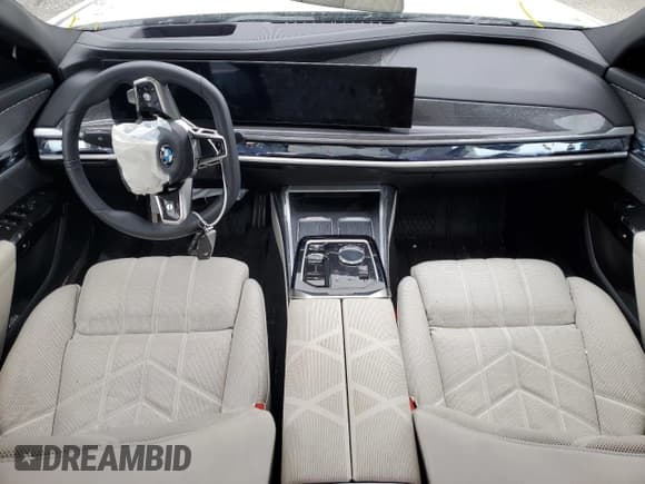 ✅ 2023 BMW 7 Series 760i xDrive • VIN: WBA33EJ04PCL84533 • Lot: 80099864. Wystawiony na Copart z przebiegiem Nie podano. Bezpłatny archiwum sprzedaży aukcyjnych z USA i szczegółowy raport historii pojazdu na DreamBid. Zdjęcie 8.