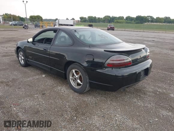 ✅ 2002 Pontiac Grand Prix GTP • VIN: 1G2WR121X2F174562 • Lot: 43260669. Listed on IAAI with 113,510 mi. Free auction sales archive from the USA and detailed vehicle history report at DreamBid. Image 3.
