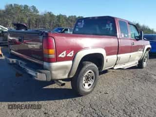 1999 Chevrolet Silverado 2500 LT z VIN 1GCGK29U4XE212987, wystawiony jako IAAI lot #41377253 z przebiegiem 326 124 mil mil oraz . Historia ofert i sprzedaży dostępna na DreamBid. Obrazek 4.