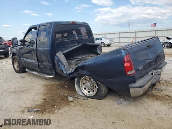 ✅ 2003 Ford F-250 XL • VIN: 1FTNX20L93EB84305 • Lot: 81445165. Listed on Copart with Not provided. Free auction sales archive from the USA and detailed vehicle history report at DreamBid. Image 2.