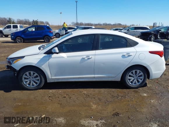 ✅ 2019 Hyundai Accent SE • VIN: 3KPC24A30KE065657 • Лот: 41619704. Опубликован ранее на IAAI с пробегом 83 099 миль. Бесплатный доступ к архиву аукционных продаж из США и подробный отчёт об истории автомобиля на DreamBid. Изображение 15.