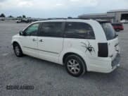 ✅ 2010 Chrysler Town & Country Touring Plus • VIN: 2A4RR8DX8AR480664 • Lot: 69492705. Wystawiony na Copart z przebiegiem 233 855 mil. Bezpłatny archiwum sprzedaży aukcyjnych z USA i szczegółowy raport historii pojazdu na DreamBid. Zdjęcie 2.