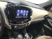 ✅ 2023 Chevrolet Traverse LT Cloth • VIN: 1GNEVGKW5PJ266885 • Lot: 43681024. Wystawiony na IAAI z przebiegiem 63 202 mil. Bezpłatny archiwum sprzedaży aukcyjnych z USA i szczegółowy raport historii pojazdu na DreamBid. Zdjęcie 5.