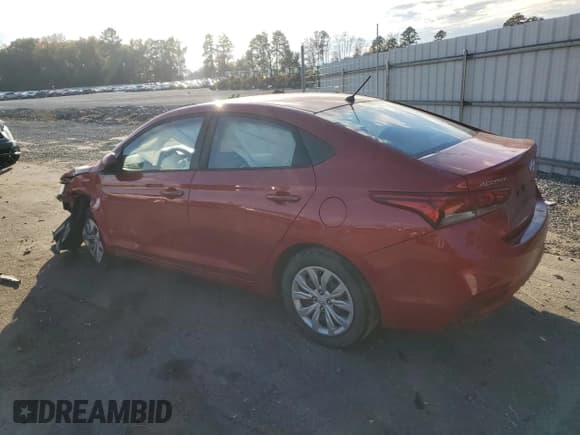 ✅ 2018 Hyundai Accent SE • VIN: 3KPC24A35JE007073 • Лот: 79915854. Опубликован ранее на Copart с пробегом 209 086 миль. Бесплатный доступ к архиву аукционных продаж из США и подробный отчёт об истории автомобиля на DreamBid. Изображение 2.