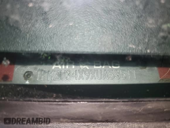 ✅ 1999 Ford Explorer XL • VIN: 1FMZU34X9XUA53511 • Лот: 47726165. Опубликован ранее на Copart с пробегом 141 962 миль. Бесплатный доступ к архиву аукционных продаж из США и подробный отчёт об истории автомобиля на DreamBid. Изображение 15.