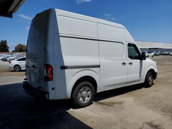 ✅ 2013 Nissan NV SV • VIN: 1N6BF0LY2DN111874 • Lot: 65280025. Listed on Copart with 321,880 mi. Free auction sales archive from the USA and detailed vehicle history report at DreamBid. Image 3.