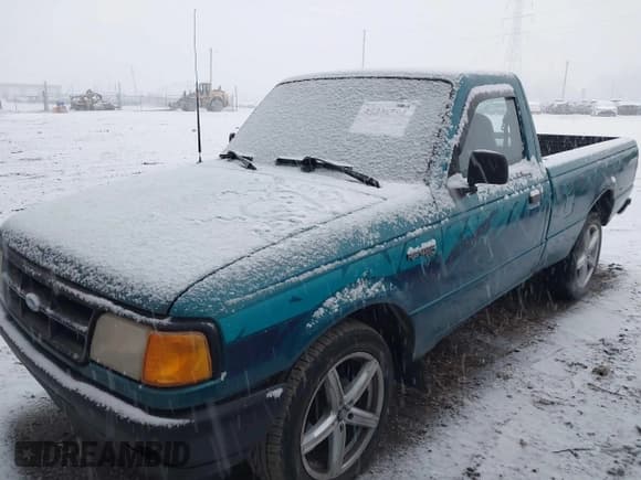✅ 1994 Ford Ranger XLT • VIN: 1FTCR10U3RPB27924 • Lot: 43836594. Listed on IAAI with 130,958 mi. Free auction sales archive from the USA and detailed vehicle history report at DreamBid. Image 2.