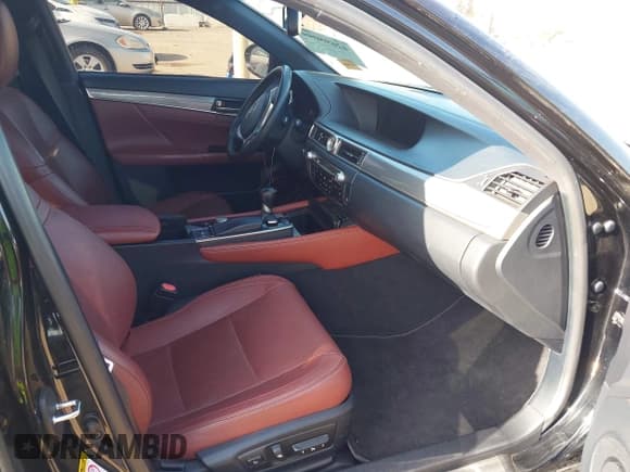 ✅ 2015 Lexus GS 350 • VIN: JTHCE1BL5FA005563 • Lot: 42695099. Listed on IAAI with 117,411 mi. Free auction sales archive from the USA and detailed vehicle history report at DreamBid. Image 5.