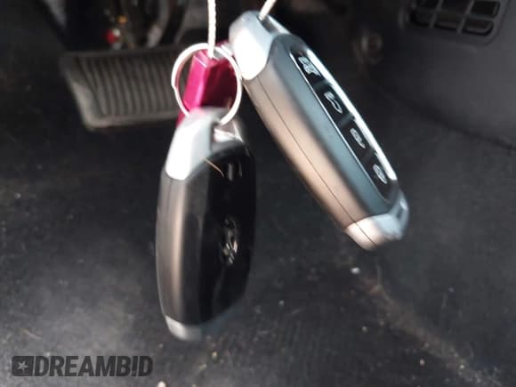 ✅ 2022 Hyundai Venue SEL • VIN: KMHRC8A35NU180027 • Lot: 41921088. Listed on IAAI with 69,220 mi. Free auction sales archive from the USA and detailed vehicle history report at DreamBid. Image 11.