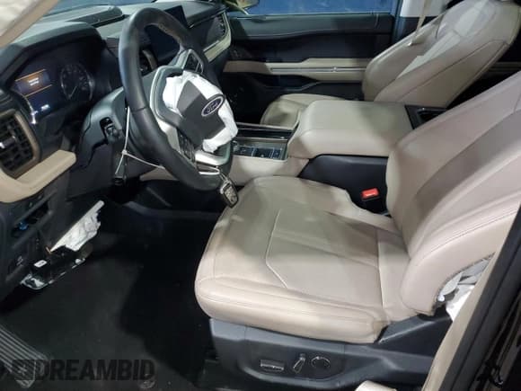 ✅ 2024 Ford Expedition Limited • VIN: 1FMJU1K84REA56424 • Lot: 47478895. Listed on Copart with 19,007 mi. Free auction sales archive from the USA and detailed vehicle history report at DreamBid. Image 7.