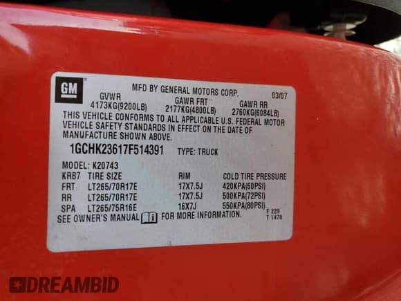 ✅ 2007 Chevrolet Silverado 2500HD 1LT • VIN: 1GCHK23617F514391 • Lot: 86234595. Wystawiony na Copart z przebiegiem Nie podano. Bezpłatny archiwum sprzedaży aukcyjnych z USA i szczegółowy raport historii pojazdu na DreamBid. Zdjęcie 12.