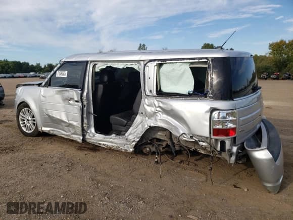 ✅ 2015 Ford Flex SEL • VIN: 2FMGK5C82FBA19515 • Lot: 71609565. Listed on Copart with 135,824 mi. Free auction sales archive from the USA and detailed vehicle history report at DreamBid. Image 2.