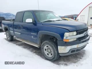 ✅ 2001 Chevrolet Silverado 2500HD LS • VIN: 1GCHK29G71E199447 • Lot: 41465756. Wystawiony na IAAI z przebiegiem 263 058 mil. Bezpłatny archiwum sprzedaży aukcyjnych z USA i szczegółowy raport historii pojazdu na DreamBid. Zdjęcie 1.