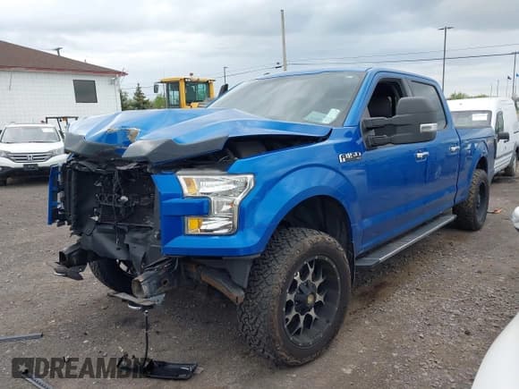✅ 2016 Ford F-150 XLT • VIN: 1FTFW1EF7GKE88549 • Lot: 42256005. Listed on IAAI with 111,014 mi. Free auction sales archive from the USA and detailed vehicle history report at DreamBid. Image 2.