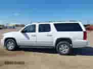 2014 Chevrolet Suburban LT z VIN 1GNSCJE0XER245963, wystawiony jako IAAI lot #43110230 z przebiegiem 160 648 mil mil oraz . Historia ofert i sprzedaży dostępna na DreamBid. Obrazek 15.