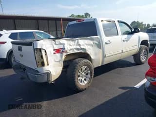 ✅ 2010 Chevrolet Silverado 1500 LT • VIN: 3GCRKSE34AG216284 • Lot: 43265517. Wystawiony na IAAI z przebiegiem 310 058 mil. Bezpłatny archiwum sprzedaży aukcyjnych z USA i szczegółowy raport historii pojazdu na DreamBid. Zdjęcie 4.