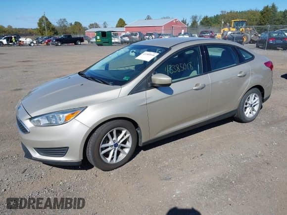 ✅ 2018 Ford Focus SE • VIN: 1FADP3F27JL202508 • Lot: 43385018. Listed on IAAI with 42,121 mi. Free auction sales archive from the USA and detailed vehicle history report at DreamBid. Image 18.