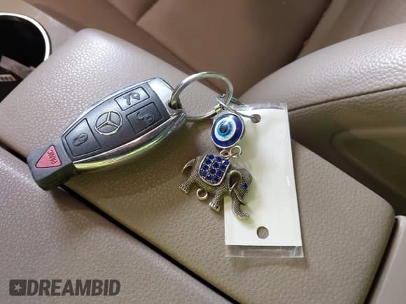 ✅ 2012 Mercedes-Benz C 300 Sport • VIN: WDDGF8BB7CA604661 • Lot: 42412364. Listed on IAAI with 189,144 mi. Free auction sales archive from the USA and detailed vehicle history report at DreamBid. Image 11.