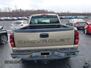 ✅ 2005 Chevrolet Silverado 1500 Work Truck • VIN: 1GCEK19V65E219575 • Lot: 43812306. Listed on IAAI with 198,638 mi. Free auction sales archive from the USA and detailed vehicle history report at DreamBid. Image 16.