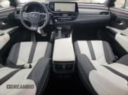 ✅ 2024 Lexus ES 350 F Sport • VIN: 58AJZ1B16RU162201 • Лот: 53856065. Опубликован ранее на Copart с пробегом 14 351 миль. Бесплатный доступ к архиву аукционных продаж из США и подробный отчёт об истории автомобиля на DreamBid. Изображение 8.