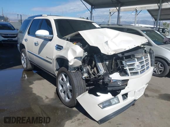 ✅ 2011 Cadillac Escalade Premium • VIN: 1GYS4CEF8BR396716 • Лот: 43429073. Опубликован ранее на IAAI с пробегом 227 195 миль. Бесплатный доступ к архиву аукционных продаж из США и подробный отчёт об истории автомобиля на DreamBid. Изображение 1.