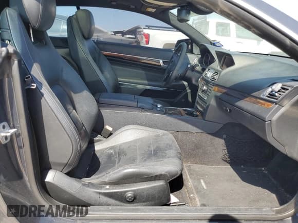 ✅ 2014 Mercedes-Benz E 350 • VIN: WDDKJ5KB9EF225089 • Lot: 86690895. Wystawiony na Copart z przebiegiem Nie podano. Bezpłatny archiwum sprzedaży aukcyjnych z USA i szczegółowy raport historii pojazdu na DreamBid. Zdjęcie 10.