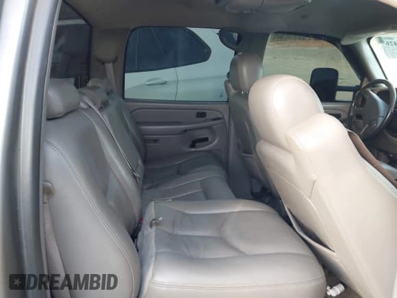 ✅ 2006 Chevrolet Silverado 2500HD LT3 • VIN: 1GCHK23D36F213635 • Lot: 43737426. Wystawiony na IAAI z przebiegiem 302 249 mil. Bezpłatny archiwum sprzedaży aukcyjnych z USA i szczegółowy raport historii pojazdu na DreamBid. Zdjęcie 8.