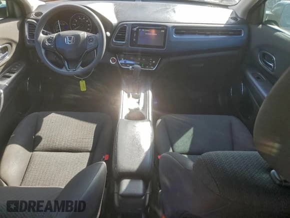 ✅ 2017 Honda HR-V EX • VIN: 3CZRU5H58HM706290 • Лот: 92586295. Опубликован ранее на Copart с пробегом 57 692 миль. Бесплатный доступ к архиву аукционных продаж из США и подробный отчёт об истории автомобиля на DreamBid. Изображение 8.