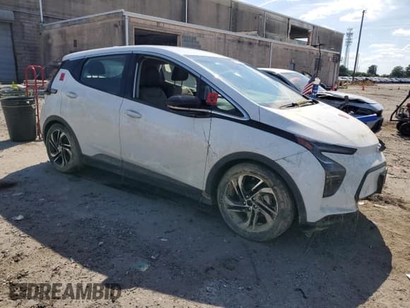 ✅ 2022 Chevrolet Bolt EV 2LT • VIN: 1G1FX6S00N4100937 • Lot: 60074914. Wystawiony na Copart z przebiegiem Nie podano. Bezpłatny archiwum sprzedaży aukcyjnych z USA i szczegółowy raport historii pojazdu na DreamBid. Zdjęcie 4.