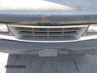 ✅ 1994 Ford Econoline Cargo • VIN: 1FTJS34G0RHA39337 • Lot: 43751608. Wystawiony na IAAI z przebiegiem 226 831 mil. Bezpłatny archiwum sprzedaży aukcyjnych z USA i szczegółowy raport historii pojazdu na DreamBid. Zdjęcie 6.