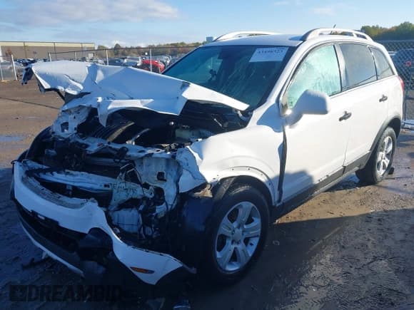 ✅ 2014 Chevrolet Captiva Sport LS • VIN: 3GNAL2EK5ES581987 • Lot: 43498323. Wystawiony na IAAI z przebiegiem 156 748 mil. Bezpłatny archiwum sprzedaży aukcyjnych z USA i szczegółowy raport historii pojazdu na DreamBid. Zdjęcie 2.
