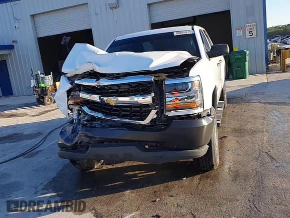 ✅ 2017 Chevrolet Silverado 1500 Work Truck • VIN: 1GCVKNEH6HZ214770 • Lot: 90885875. Wystawiony na Copart z przebiegiem 115 064 mil. Bezpłatny archiwum sprzedaży aukcyjnych z USA i szczegółowy raport historii pojazdu na DreamBid. Zdjęcie 13.