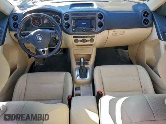 ✅ 2013 Volkswagen Tiguan S • VIN: WVGBV3AX3DW580463 • Lot: 94395065. Listed on Copart with 140,626 mi. Free auction sales archive from the USA and detailed vehicle history report at DreamBid. Image 8.