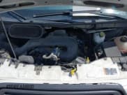 ✅ 2017 Ford Transit • VIN: 1FTYR1ZM1HKB13413 • Lot: 42117599. Wystawiony na IAAI z przebiegiem 114 620 mil. Bezpłatny archiwum sprzedaży aukcyjnych z USA i szczegółowy raport historii pojazdu na DreamBid. Zdjęcie 10.