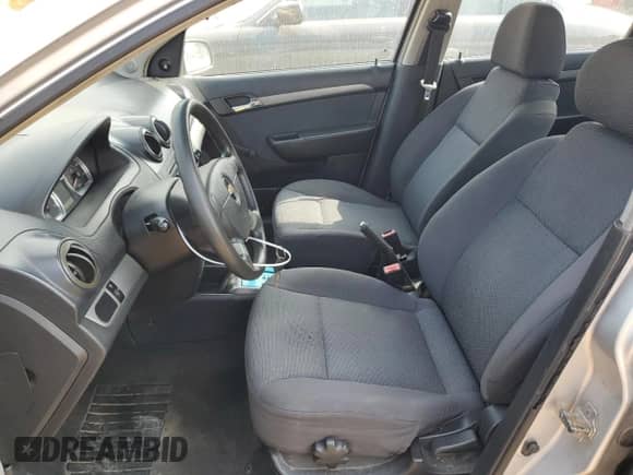 2008 Chevrolet Aveo LS z VIN KL1TD56678B182300, wystawiony jako Copart lot #78045674 z przebiegiem 198 615 mil mil oraz Szkoda całkowita • Salvage title. Historia ofert i sprzedaży dostępna na DreamBid. Obrazek 7.