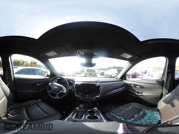 ✅ 2023 Chevrolet Traverse High Country • VIN: 1GNEVNKW8PJ279733 • Lot: 43307925. Wystawiony na IAAI z przebiegiem 47 731 mil. Bezpłatny archiwum sprzedaży aukcyjnych z USA i szczegółowy raport historii pojazdu na DreamBid. Zdjęcie 18.