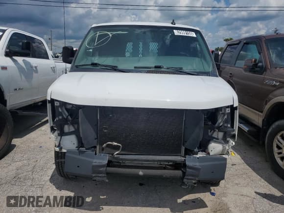 ✅ 2021 Chevrolet Express Cargo • VIN: 1GCWGAF74M1188330 • Lot: 62999155. Listed on Copart with 244,155 mi. Free auction sales archive from the USA and detailed vehicle history report at DreamBid. Image 5.