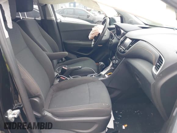 ✅ 2021 Chevrolet Trax LS • VIN: KL7CJKSB8MB308609 • Lot: 42586658. Listed on IAAI with Not provided. Free auction sales archive from the USA and detailed vehicle history report at DreamBid. Image 5.