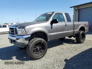 ✅ 2004 Ford F-250 XL • VIN: 3FTNX21L94MA01091 • Lot: 69863725. Wystawiony na Copart z przebiegiem 214 323 mil. Bezpłatny archiwum sprzedaży aukcyjnych z USA i szczegółowy raport historii pojazdu na DreamBid. Zdjęcie 1.