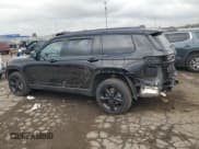 ✅ 2025 Jeep Grand Cherokee Laredo • VIN: 1C4RJKAG7S8675201 • Lot: 82066365. Wystawiony na Copart z przebiegiem 4 894 mil. Bezpłatny archiwum sprzedaży aukcyjnych z USA i szczegółowy raport historii pojazdu na DreamBid. Zdjęcie 2.