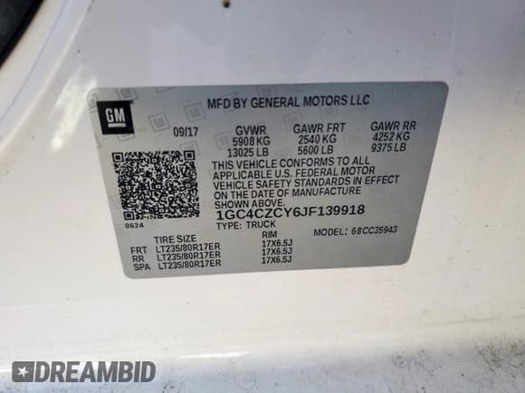 ✅ 2018 Chevrolet Silverado 1500 • VIN: 1GC4CZCY6JF139918 • Lot: 62668235. Wystawiony na Copart z przebiegiem 296 517 mil. Bezpłatny archiwum sprzedaży aukcyjnych z USA i szczegółowy raport historii pojazdu na DreamBid. Zdjęcie 14.