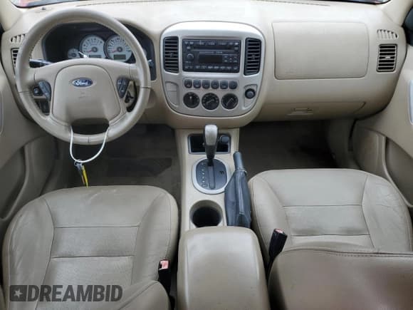 ✅ 2007 Ford Escape Limited • VIN: 1FMCU94107KB79661 • Lot: 56042895. Wystawiony na Copart z przebiegiem 211 734 mil. Bezpłatny archiwum sprzedaży aukcyjnych z USA i szczegółowy raport historii pojazdu na DreamBid. Zdjęcie 8.