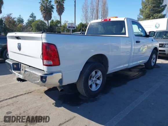 2016 Ram 1500 Tradesman с VIN 3C6JR6DG8GG239636, выставлен на аукционе IAAI как лот 41366332 с пробегом 117 082 миль миль и . История ставок и продаж доступна на DreamBid. Изображение 4.