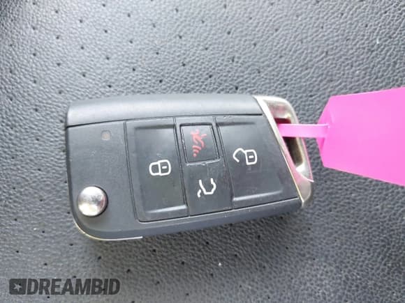 ✅ 2019 Volkswagen Tiguan SE • VIN: 3VV2B7AX1KM201320 • Лот: 42975370. Опубликован ранее на IAAI с пробегом 79 462 миль. Бесплатный доступ к архиву аукционных продаж из США и подробный отчёт об истории автомобиля на DreamBid. Изображение 11.