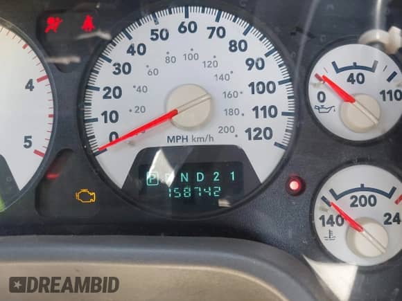 2006 Dodge 3500 SLT z VIN 3D7LX38C06G285382, wystawiony jako IAAI lot #42157287 z przebiegiem 158 742 mil mil oraz . Historia ofert i sprzedaży dostępna na DreamBid. Obrazek 14.