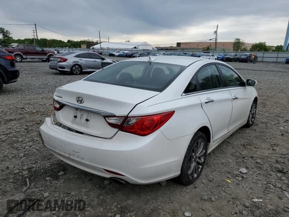 ✅ 2011 Hyundai Sonata SE • VIN: 5NPEC4AC1BH304778 • Lot: 52508974. Listed on Copart with Not provided. Free auction sales archive from the USA and detailed vehicle history report at DreamBid. Image 3.