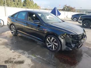 ✅ 2019 Volkswagen Jetta S • VIN: 3VW5T7BU1KM187056 • Lot: 43758791. Wystawiony na IAAI z przebiegiem 28 106 mil. Bezpłatny archiwum sprzedaży aukcyjnych z USA i szczegółowy raport historii pojazdu na DreamBid. Zdjęcie 1.